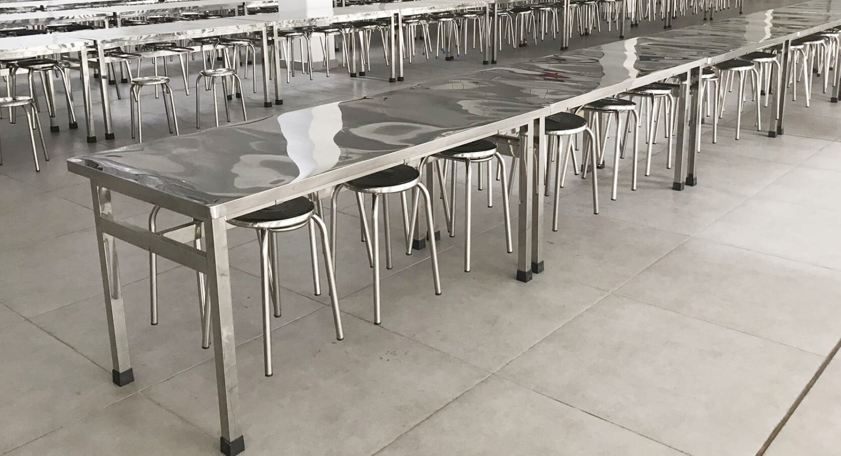 Cách chọn bàn inox công nghiệp cho môi trường khắc nghiệt 4 Hướng dẫn cách chọn bàn inox công nghiệp