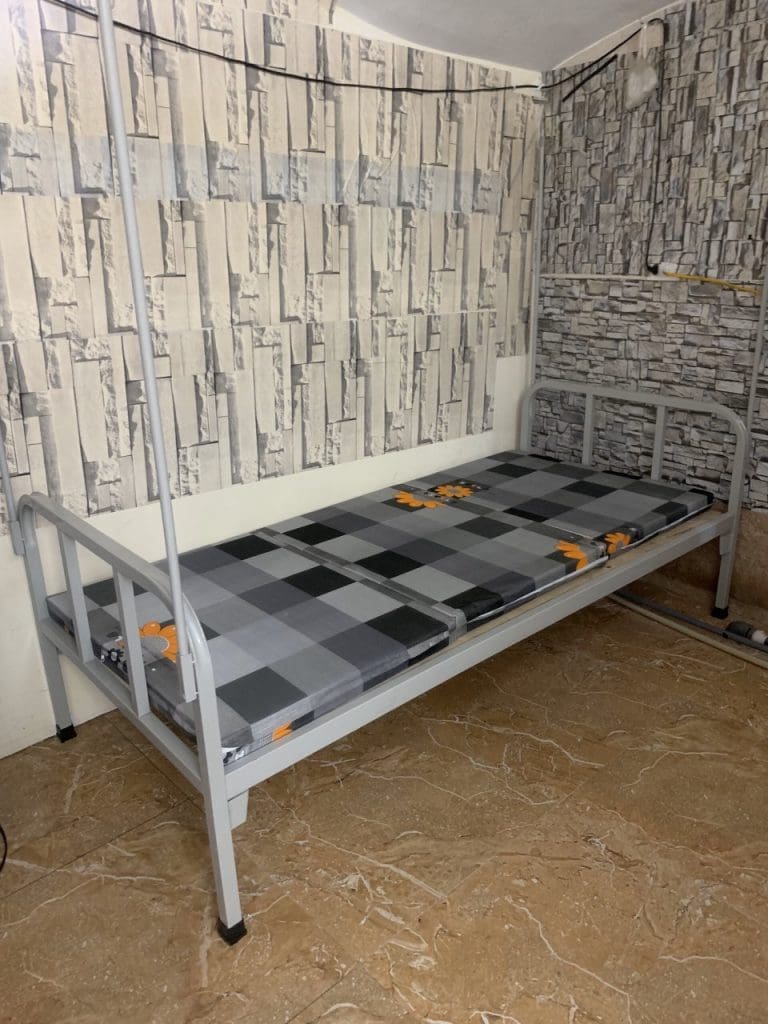 Hướng dẫn chọn giường sắt đơn phù hợp với nhà trọ và nhà ở tập thể 2 Hướng dẫn chọn giường sắt đơn phù hợp với nhà trọ và nhà ở tập thể
