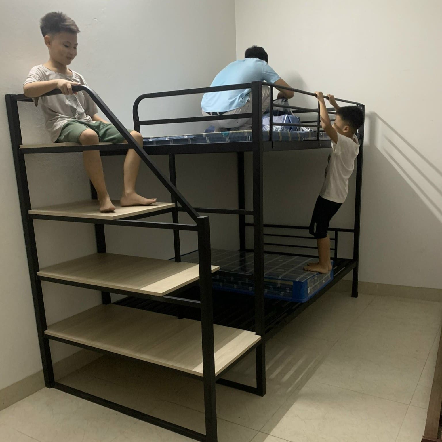 Chọn Giường Tầng Sắt Phù Hợp Với Nội Thất Phòng Ngủ 5 Hướng Dẫn Chọn Giường Tầng Sắt Phù Hợp Với Nội Thất Phòng Ngủ