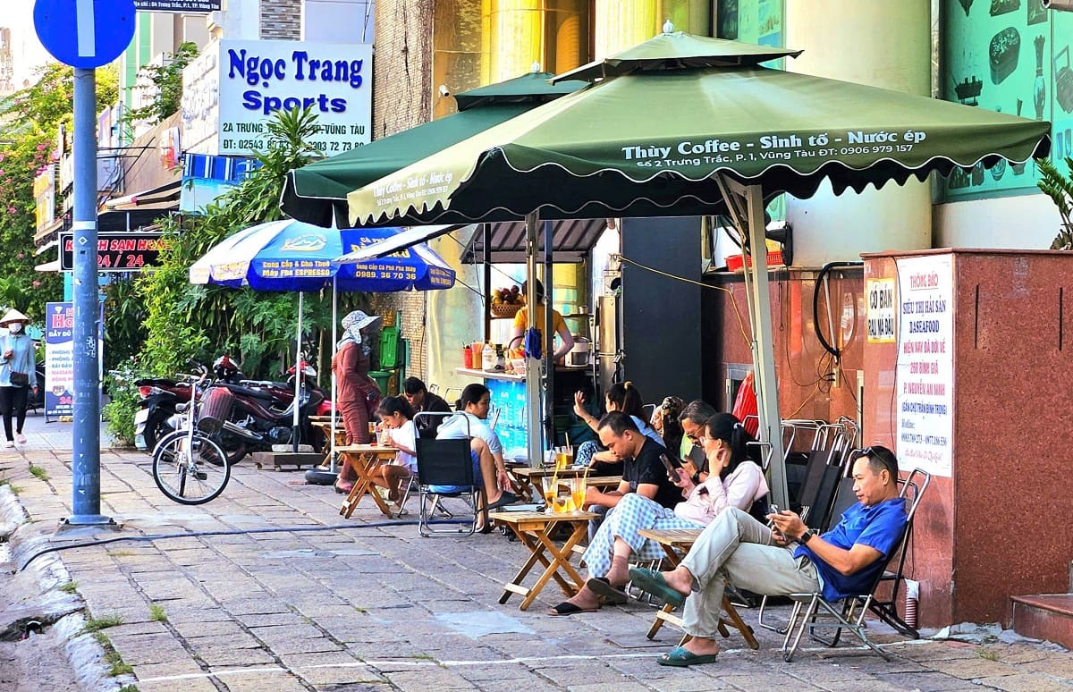Khởi Nghiệp Cafe - Trà Đá Vỉa Hè Với Bộ Bàn Ghế Inox Xếp Gọn