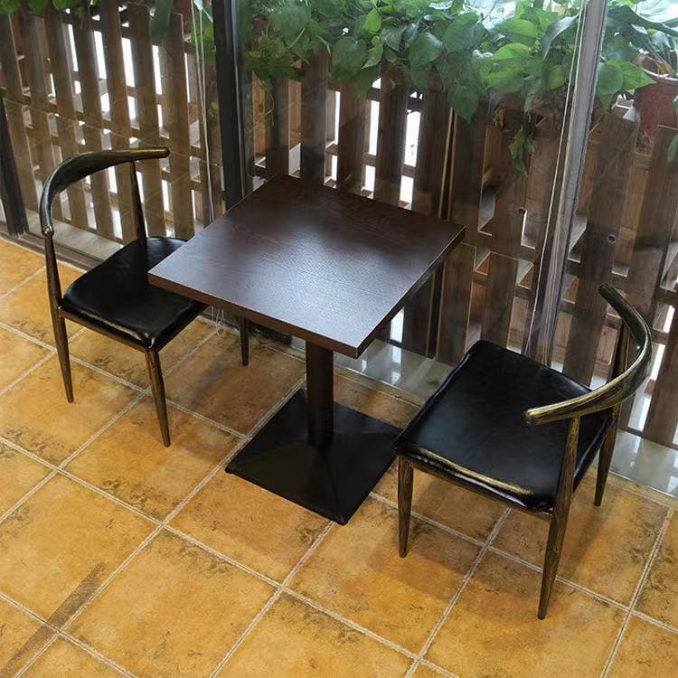 Kinh Nghiệm Chọn Bàn Cho Quán Phở/Hủ Tiếu: Bàn Chữ Nhật Hay Bàn Vuông Tiện Hơn? 4 Kinh Nghiệm Chọn Bàn Cho Quán Phở/Hủ Tiếu: Bàn Chữ Nhật Hay Bàn Vuông Tiện Hơn?