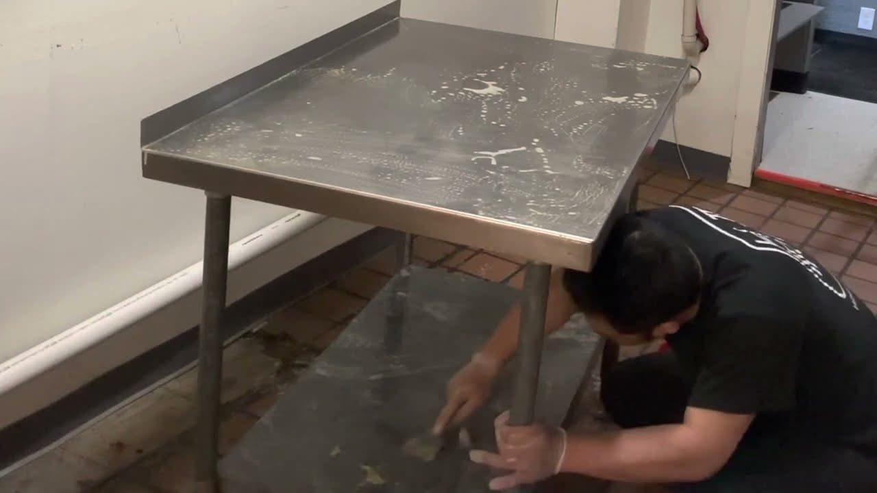 Cách Bảo Trì Nội Thất Inox Giúp Tăng Tuổi Thọ Sử Dụng